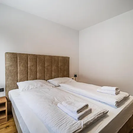 Premium Energy With Private Indoor Parking Apartment