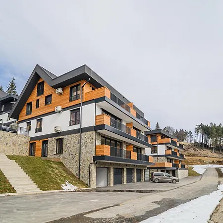 Premium Energy With Private Indoor Parking Apartment